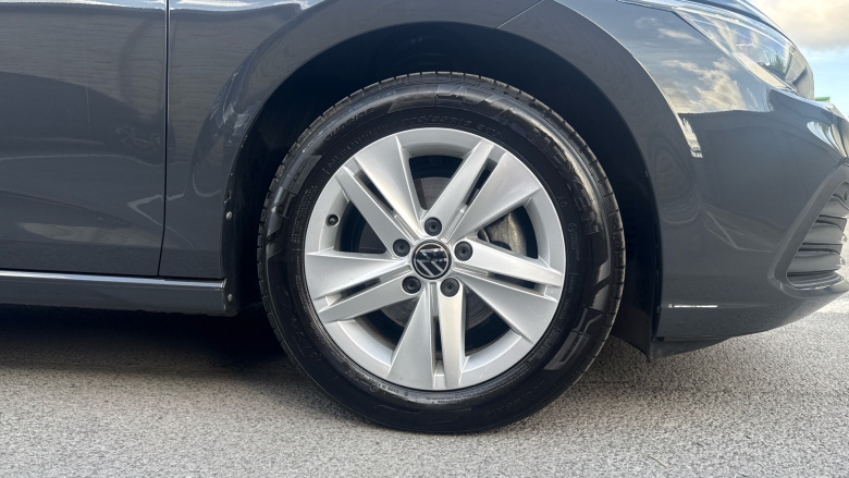 Volkswagen Golf 1.5 TSI Life 5dr Petrol Hatchback